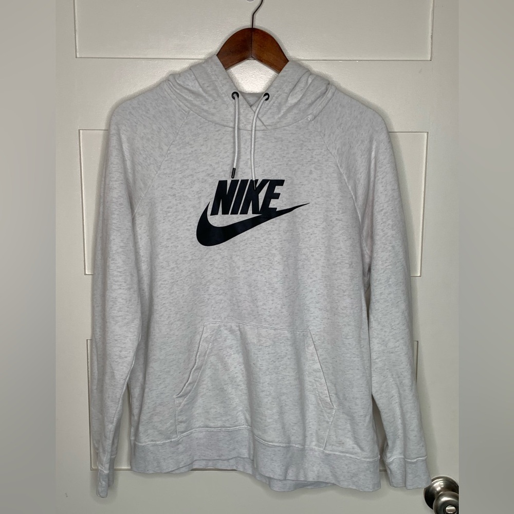 Nike Women’s Light Gray Hoodie Size Large